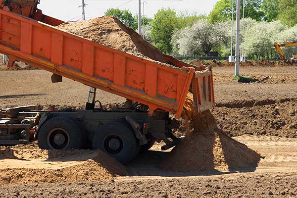 location camion benne et tracto benne avec chauffeur TP Plus à Lille, Lens, Douai, Amiens, Valenciennes